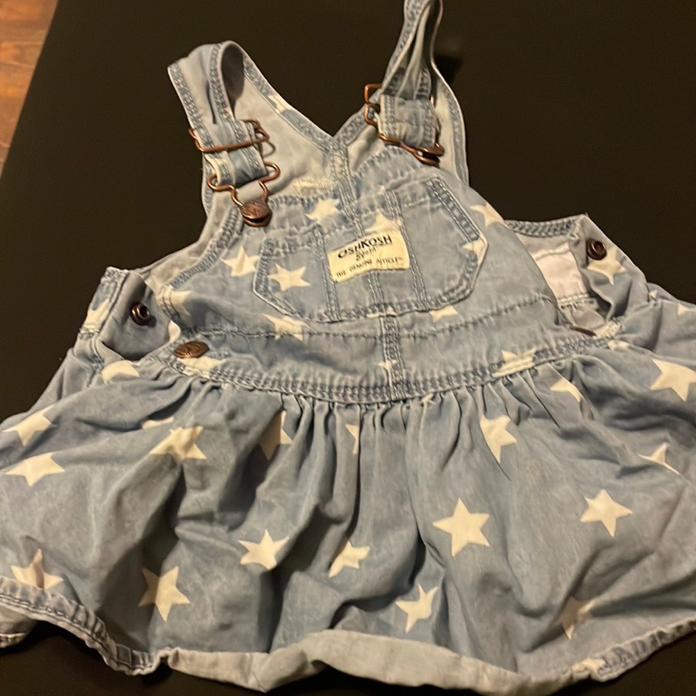 Oshkosh jumper 9 months